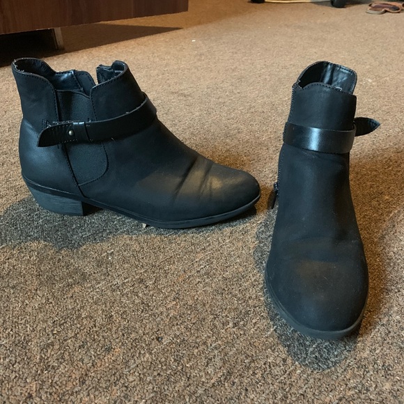Black booties - Picture 3 of 3